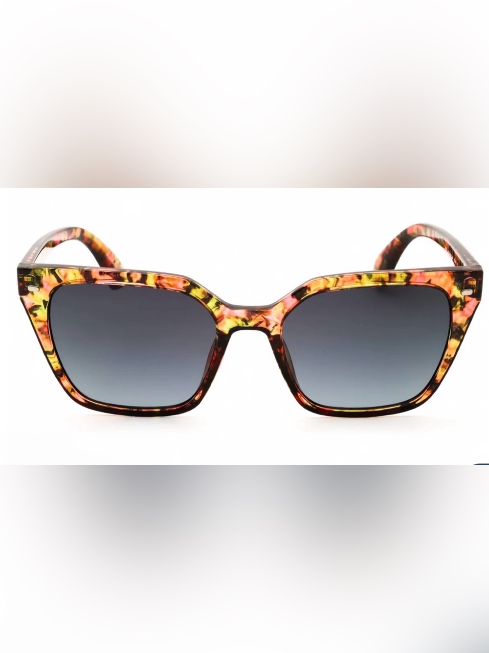 New w/case Draper James sunglasses